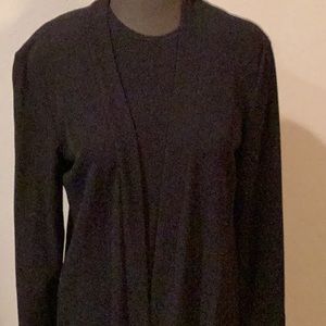 2 piece dress. Sleeves sheath with jacket